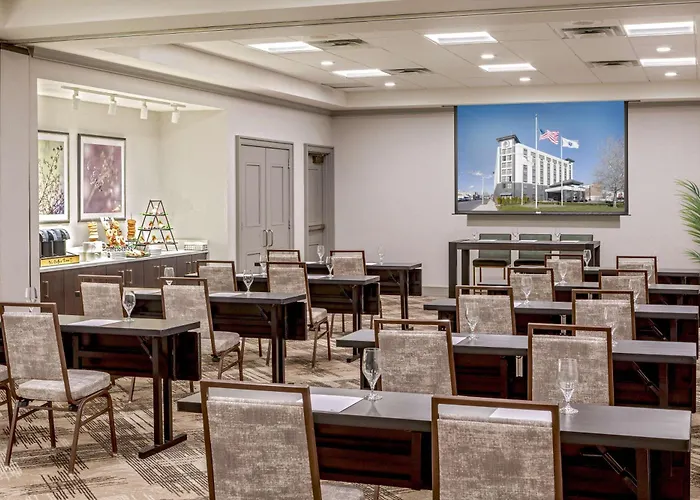 Doubletree By Hilton Boston Logan Airport Chelsea
